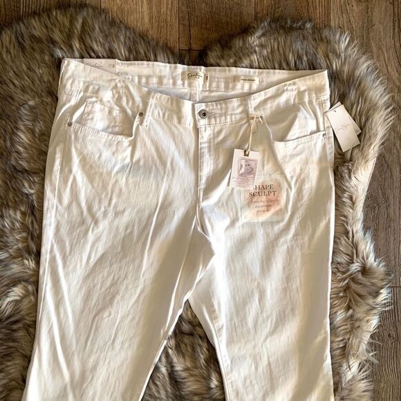 Jessica Simpson White Arrow Straight Jeans - Picture 4 of 10